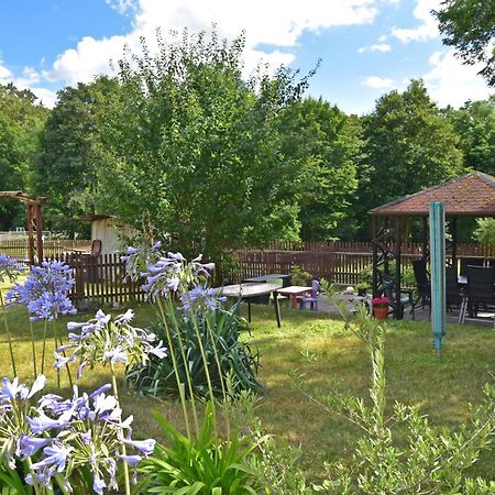 Ferienwohnung Und Pension "Zur Aue" Konigsbruck Buitenkant foto